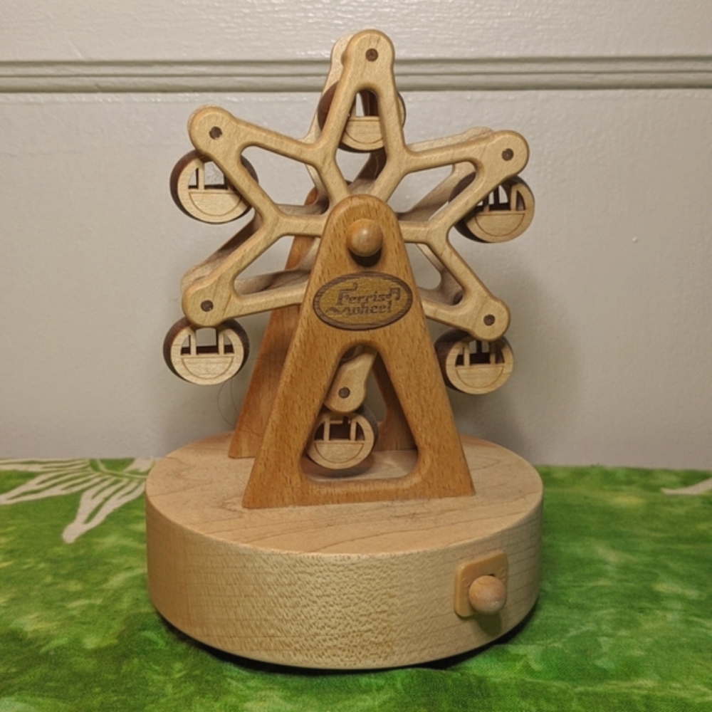 Wooderful Life Ferris Wheel music box